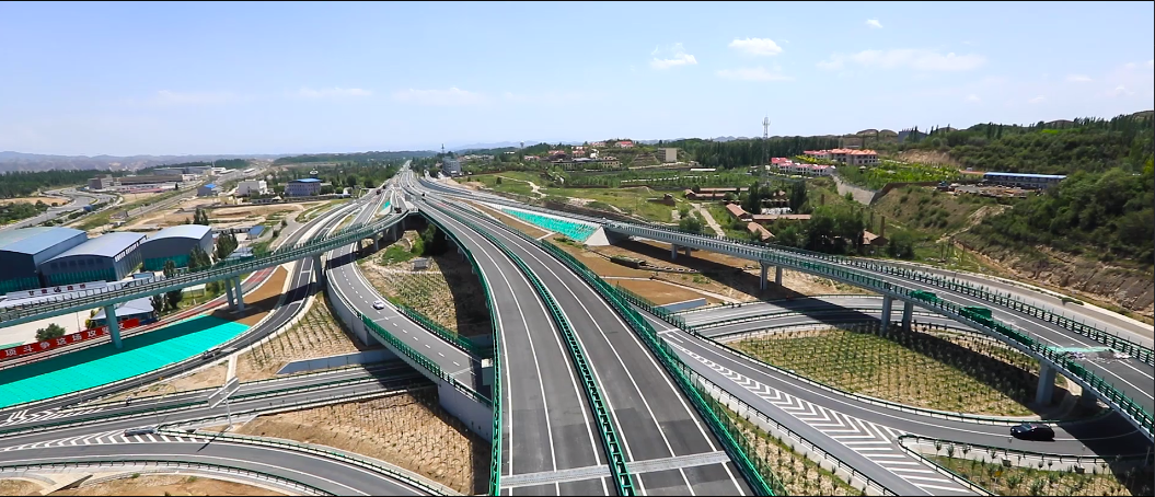 景中高速公路中川機(jī)場(chǎng)連接線高架橋順利通車5.png
